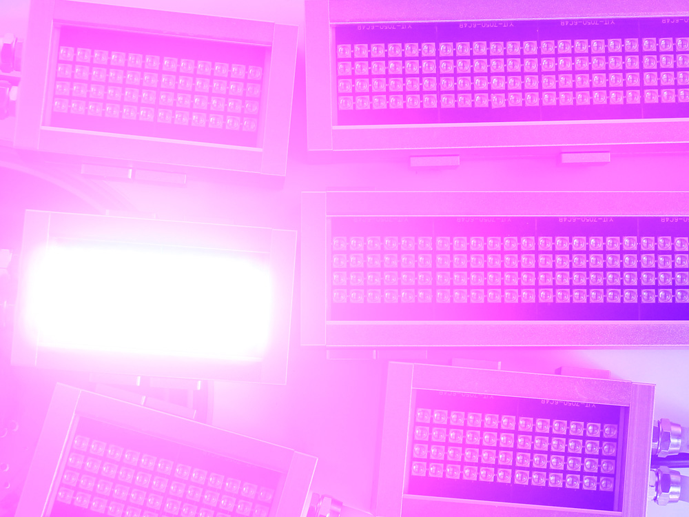 Does the leduv curing lamp for UV ink printing on gift boxes in the screen printing industry have a temperature?