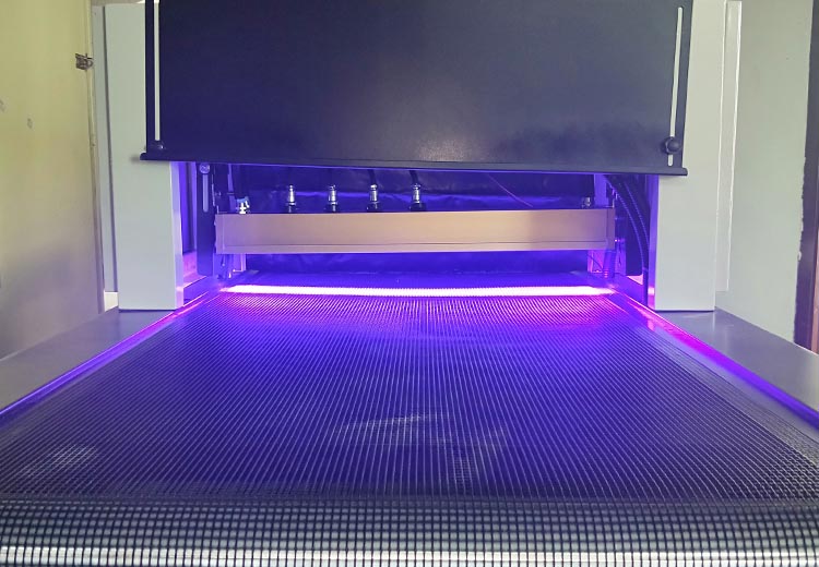 Finished workpieces after LED‑UV curing, electronics parts and screen‑printed products